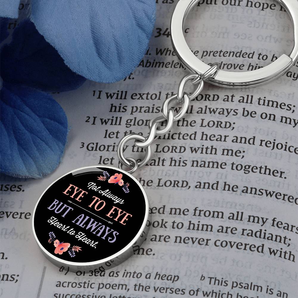 EYE TO EYE Graphic Circle Keychain DOG TAG